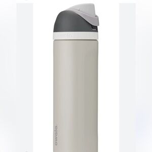 24 oz Owala Water Bottle
